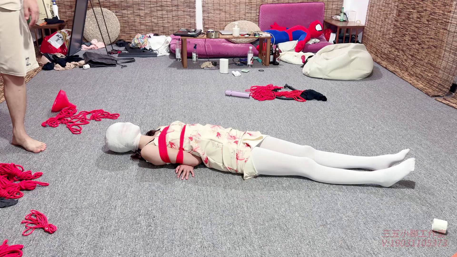媚娘原创 喷出的Y水打湿了丝袜